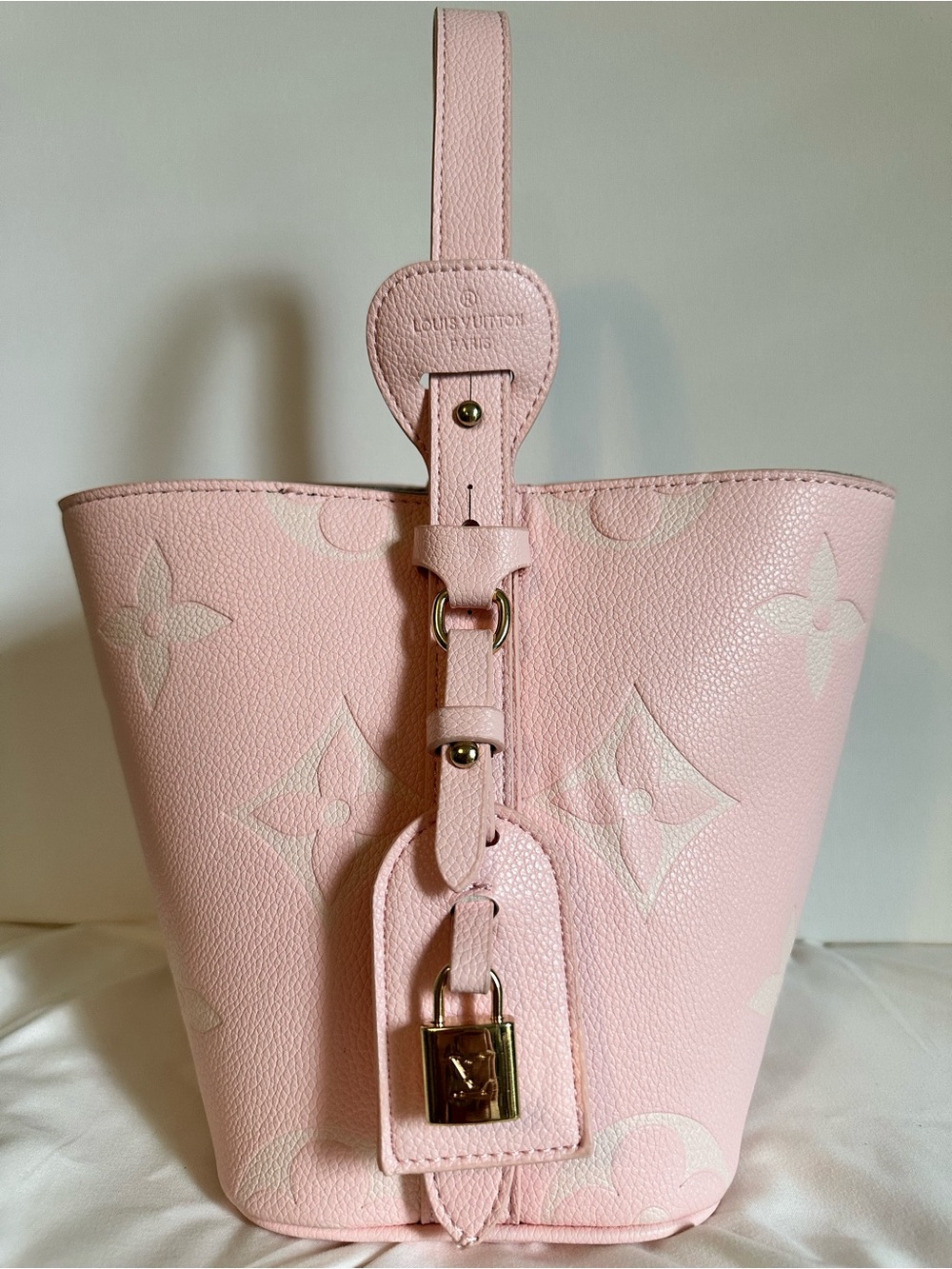 Pink BB BUCKET